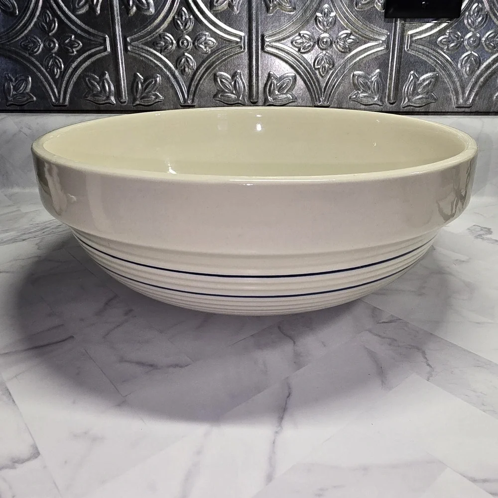 Our Savior's Lutheran Church Pottery‎ Bowl East Bethel MN 10.75